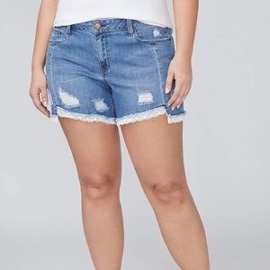 Lane bryant size 28 crochet hem girlfriend short
